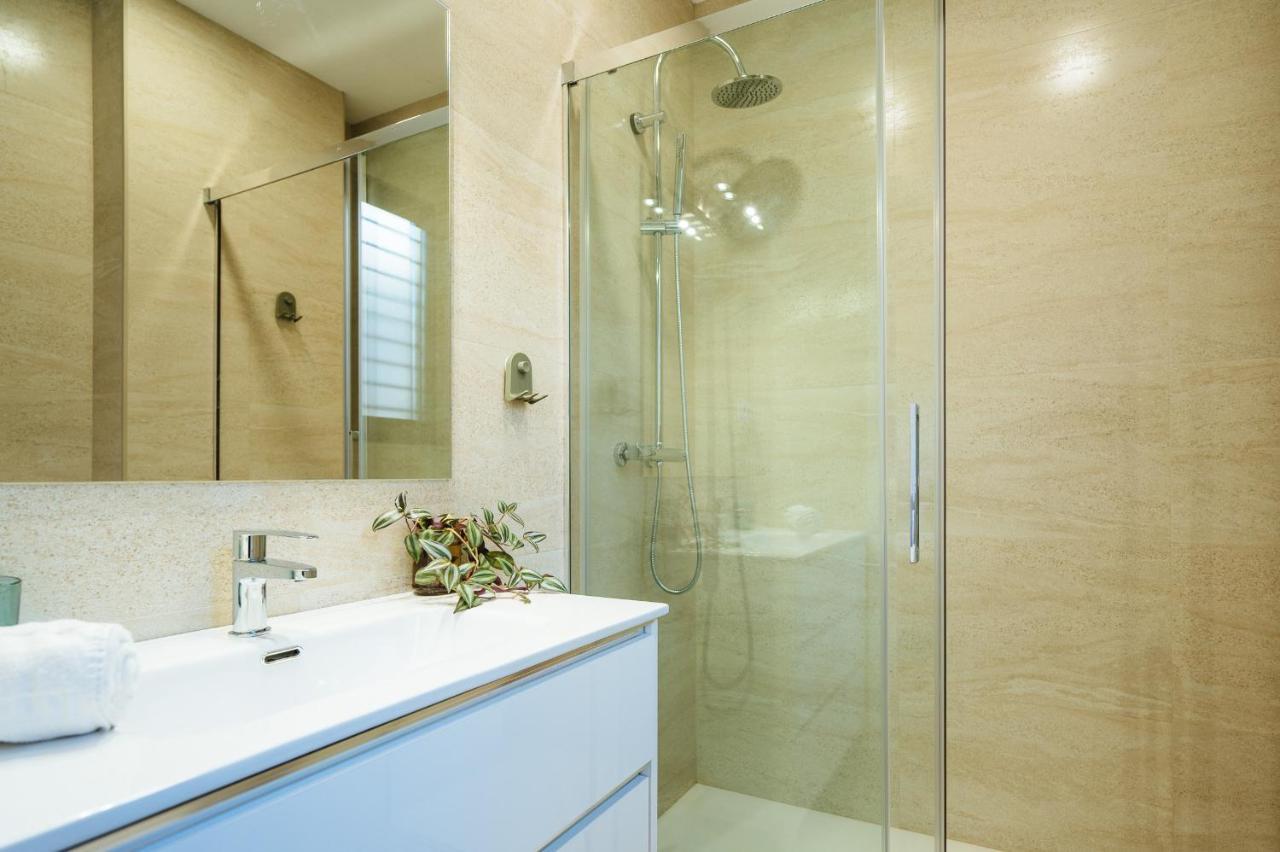 Appartement Urban Pulses Nervion à Séville Extérieur photo